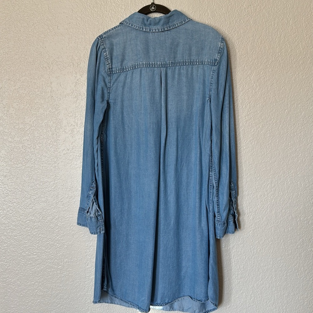 Liz Lange Maternity Dress - Picture 3 of 7